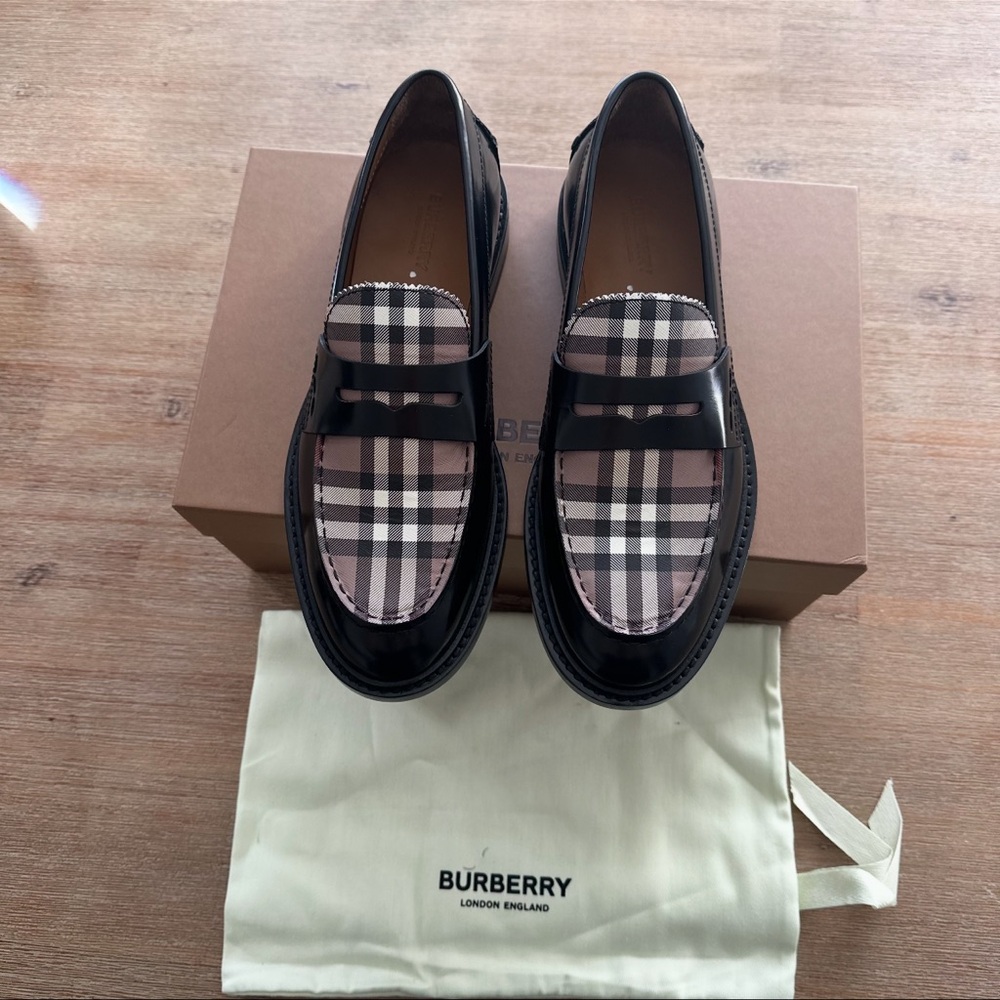 Burberry MENS Black Croftwood Slip-On
Loafers 42.5 - Picture 4 of 10